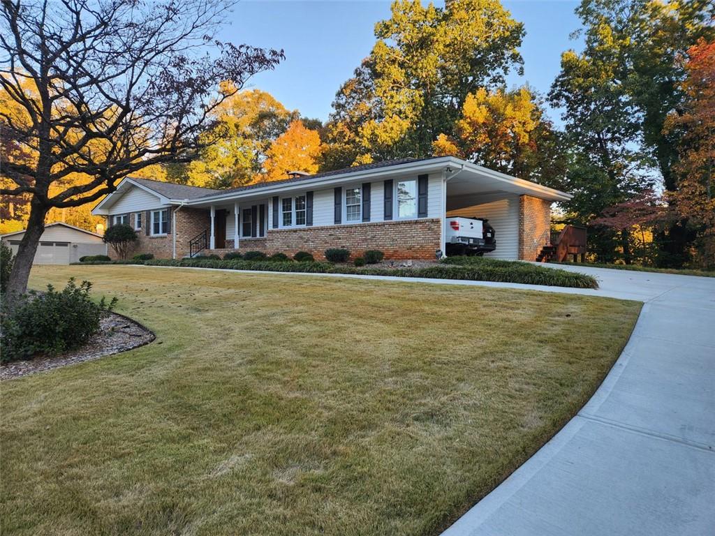 1554 COOPER LAKE Road SE