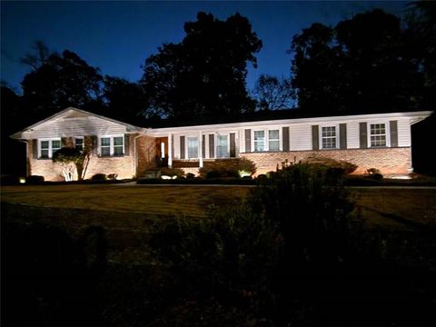 Homes For Sale - 1554 Cooper Lake Road<br/> Smyrna, GA 30082