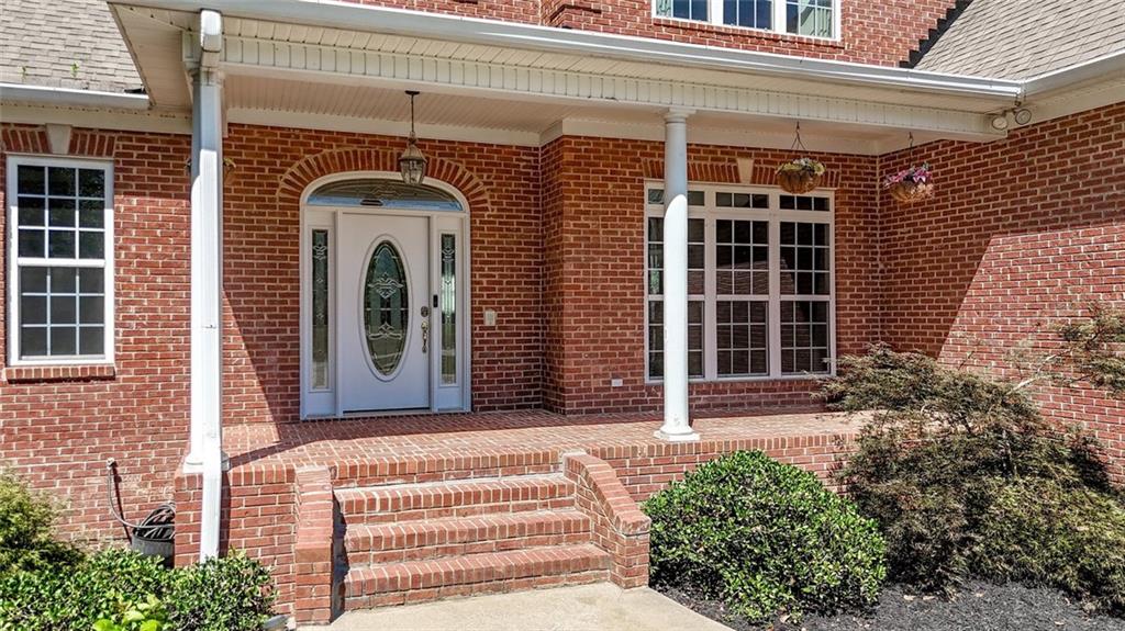 140 Barker Road SW