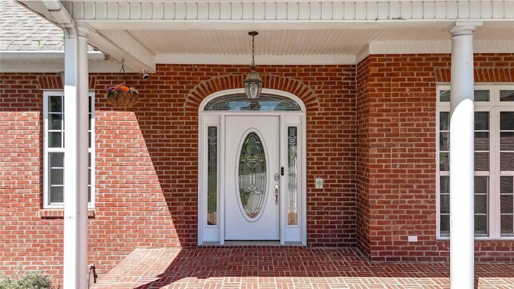140 Barker Road SW