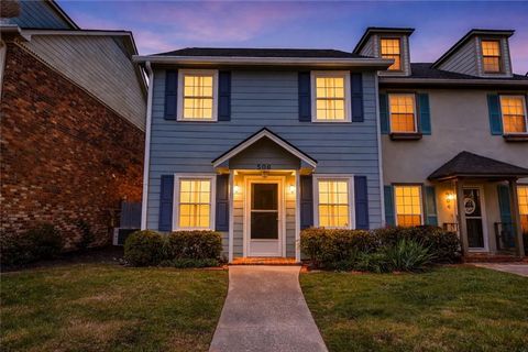 Townhouse For Sale - 506 Forrest Avenue<br/> Hall County, Gainesville, GA 30501