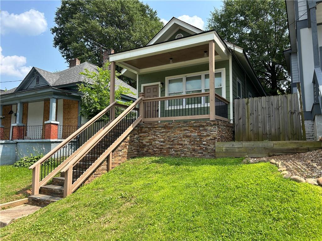 490 Rockwell Street SW