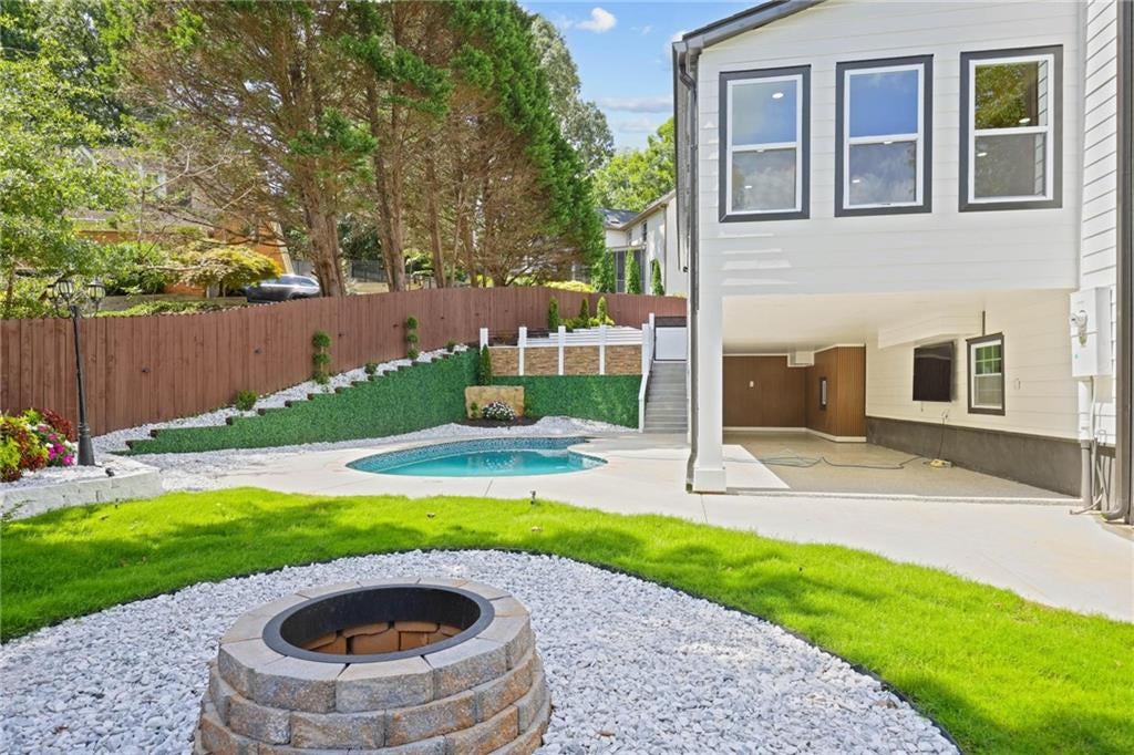 762 Bedford Oaks Drive