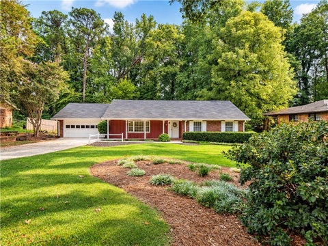 Homes For Sale - 412 Ben Avenue<br/> Lilburn, GA 30047