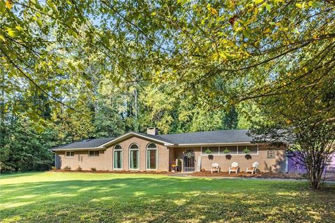 2174 Deer Ridge Smoke Rise GA 30087