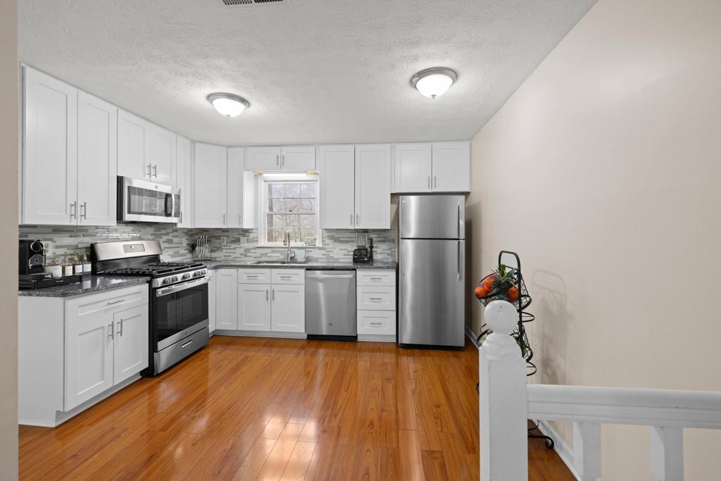 1417 Hickory Drive, Lilburn, Georgia image 22