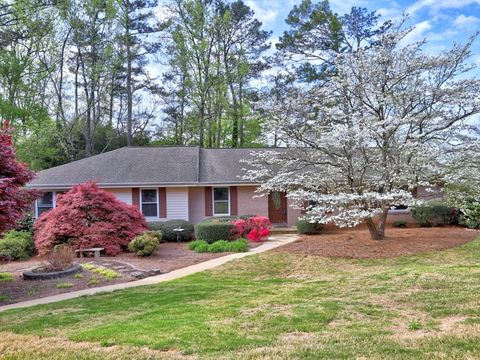 Homes For Sale - 494 Embry Lane<br/> Marietta, GA 30066