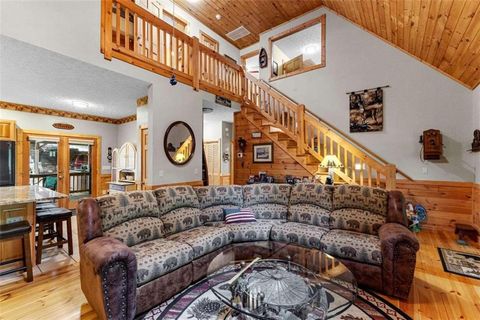 A home in Ellijay