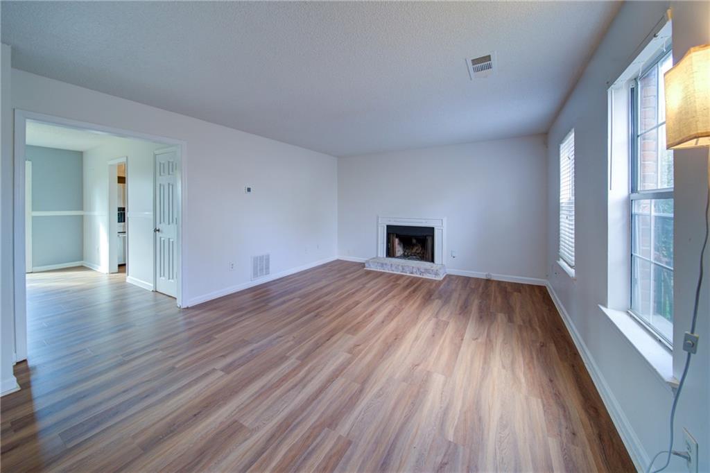 1657 Cedar Bluff Way