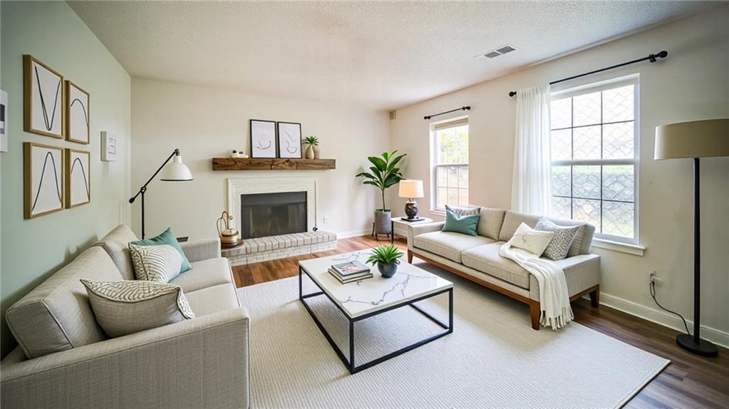 1657 Cedar Bluff Way