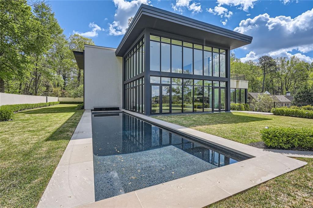 14 Lake Forrest Lane