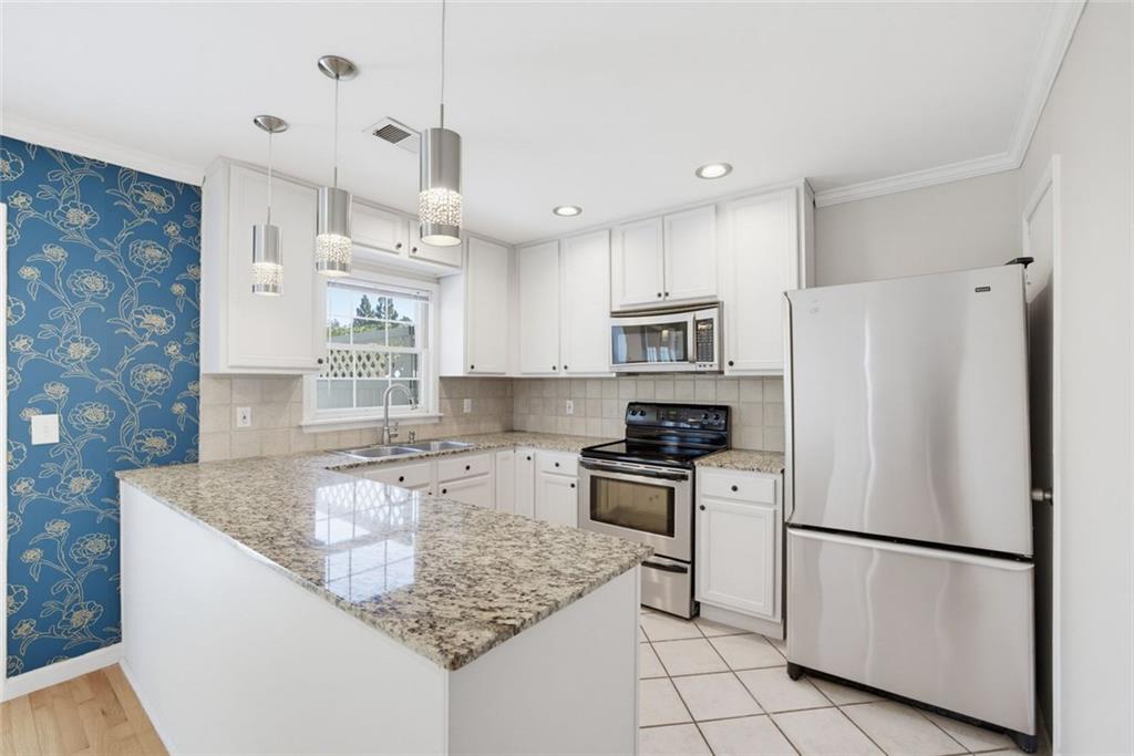 1101 NW Collier Road NW T5