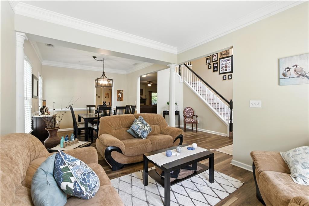 2725 STILLWATER LAKE Lane