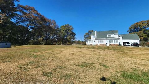 A home in Douglasville