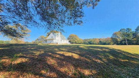 A home in Douglasville