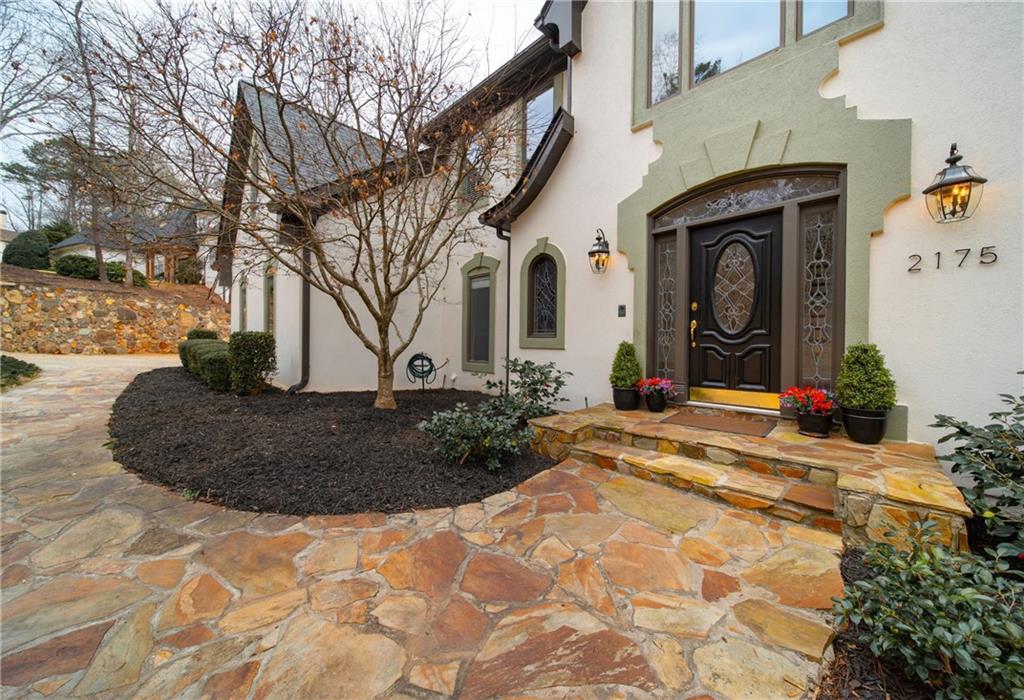 2175 River Cliff Drive