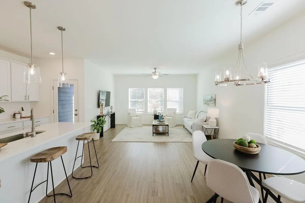 Dawsonville, Georgia 30534, United States, 3 Bedrooms Bedrooms, ,3 BathroomsBathrooms,Residential,Pending,110620