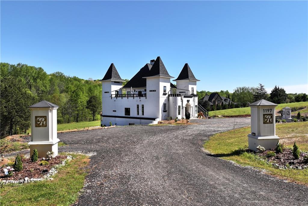 1197 Dee Kennedy Road