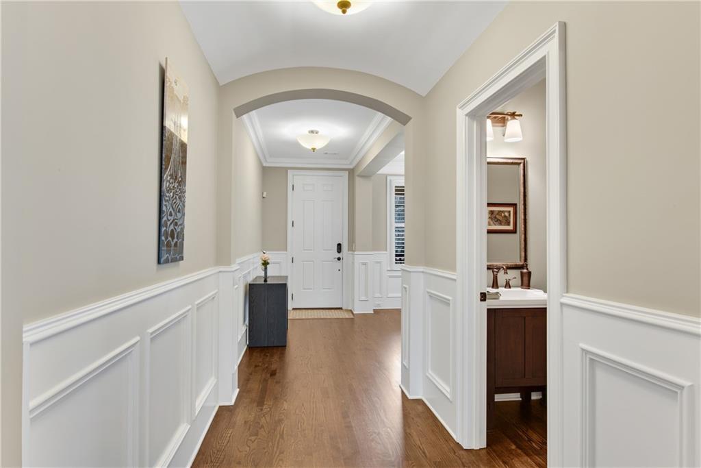 3519 Brookleigh Lane NE