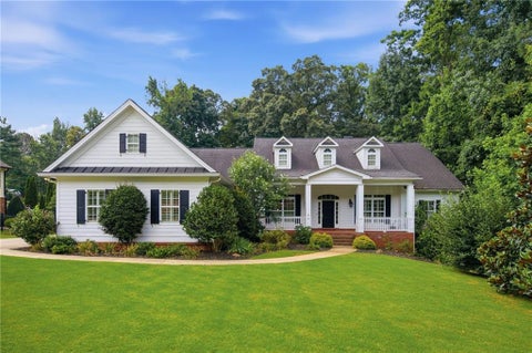 Homes For Sale - 5105 Stefan Ridge Way<br/> Buford, GA 30519