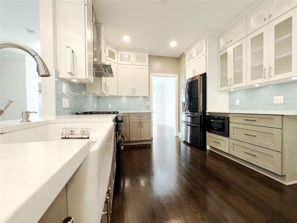 Forrest Lake - Residential Lease