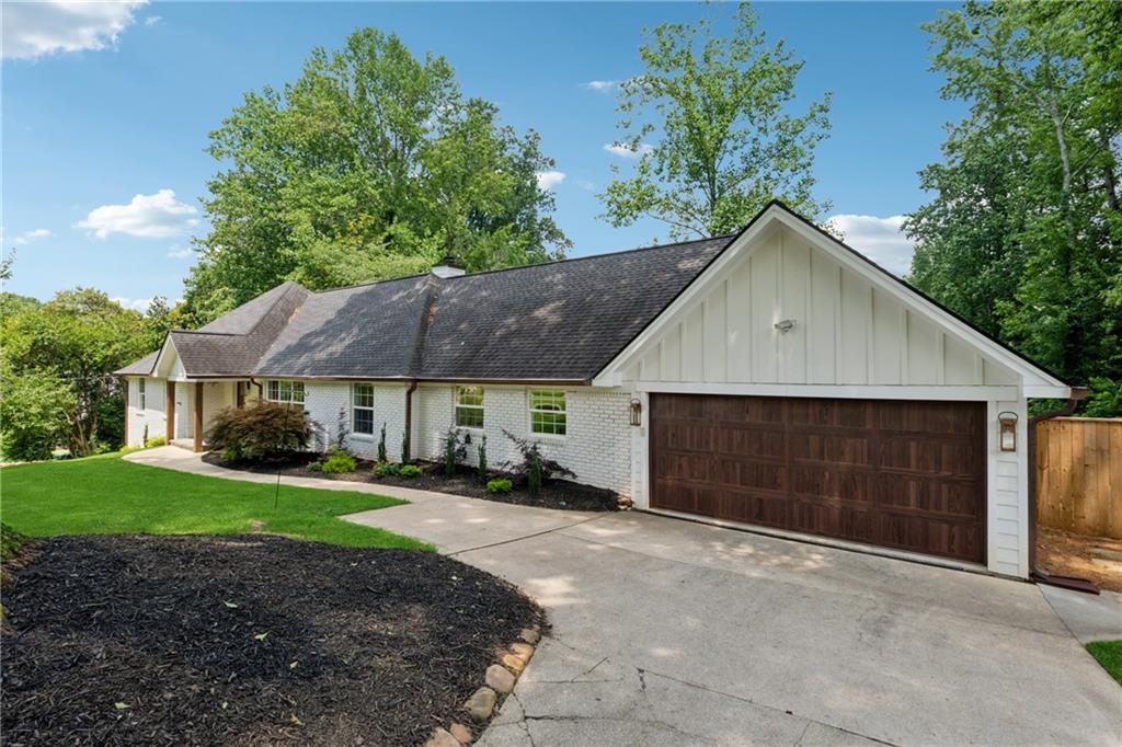 690 Amberidge Trail