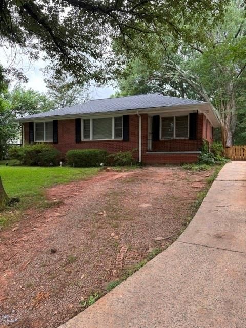 Homes For Rent - 2174 Trailwood Drive<br/> Smyrna, GA 30080