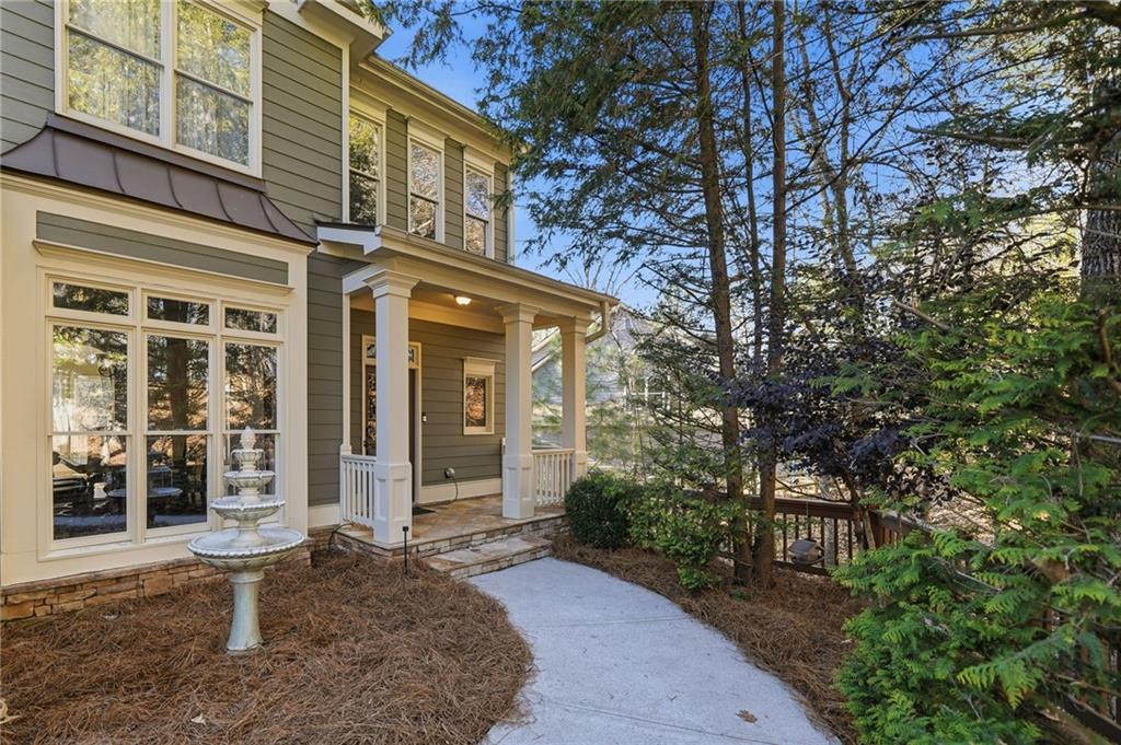 118 Broadwater Court