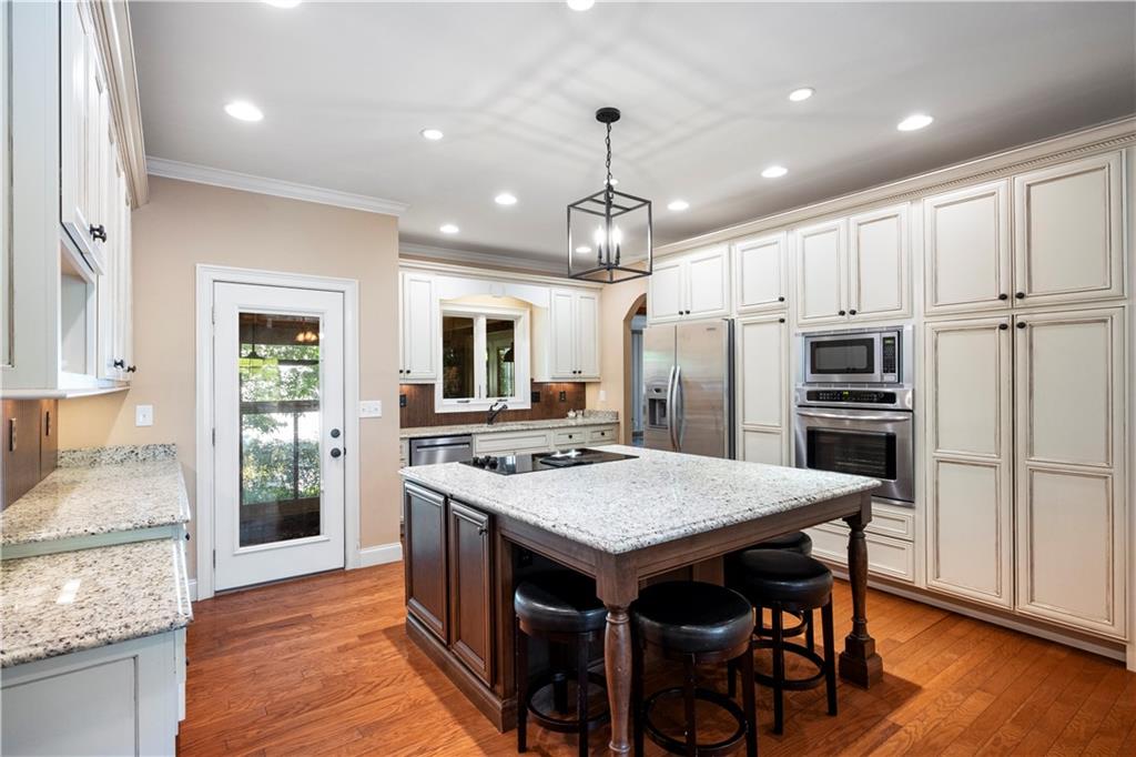 512 Williamsburg Drive, Dalton, Georgia image 7
