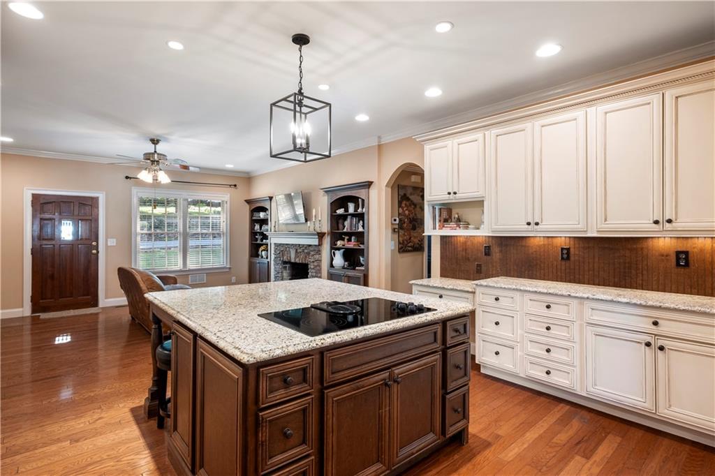 512 Williamsburg Drive, Dalton, Georgia image 6