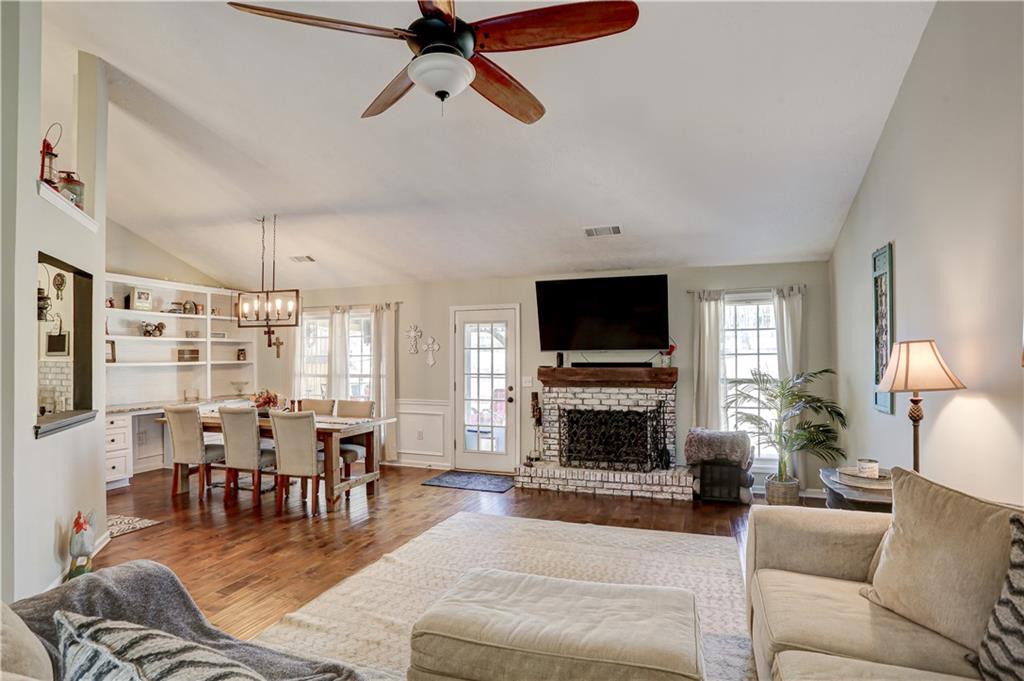 107 Jacob Drive, Hoschton, Georgia image 4
