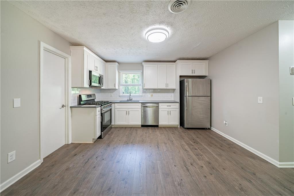 210 Meadowbrook Drive, Mcdonough, Georgia image 5