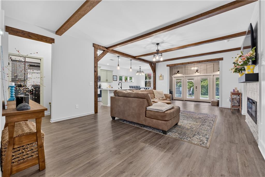 3291 Heatherwood Drive