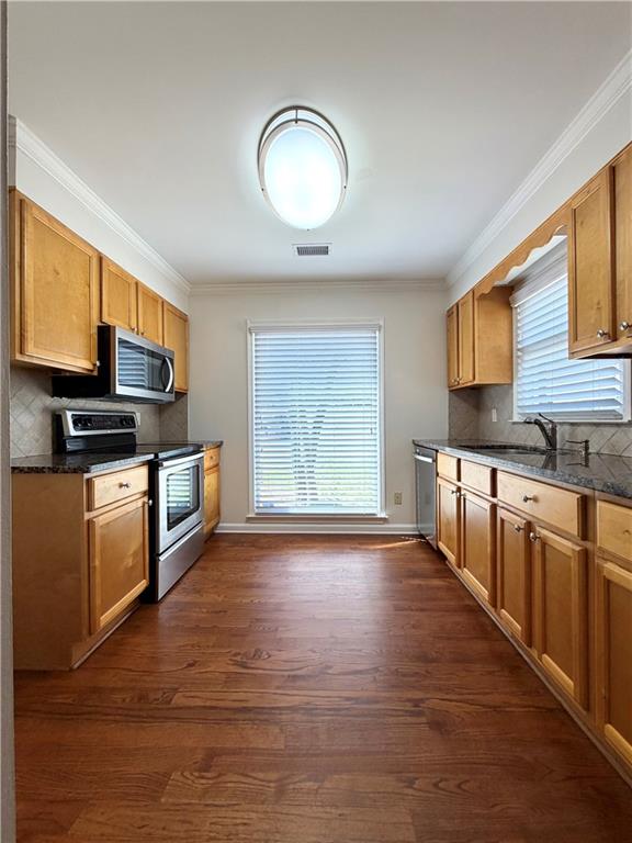 1225 Whitlock Ridge Drive SW