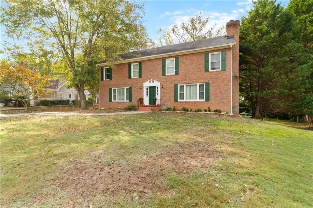 650 Corbin Lake Court