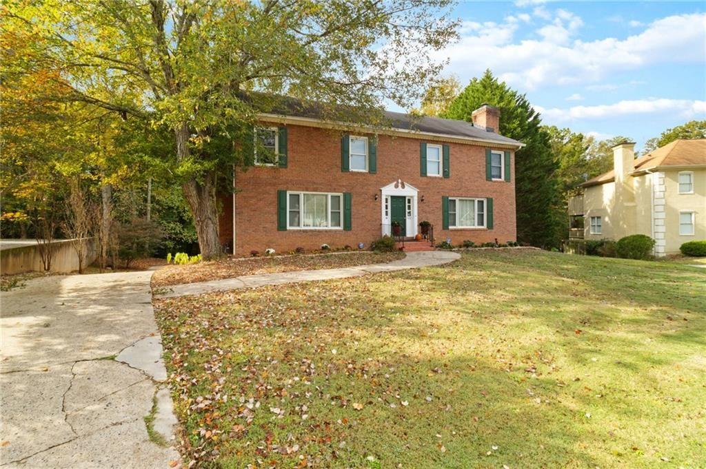 650 Corbin Lake Court