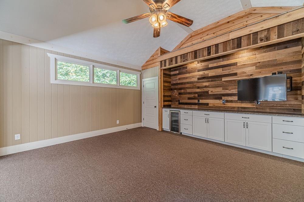 Rabbit Farm Est - Residential