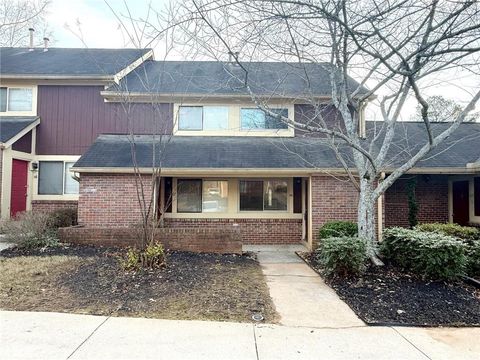 Photo of 66 Country Place Court, Alpharetta, GA 30005 (MLS # 7692332)