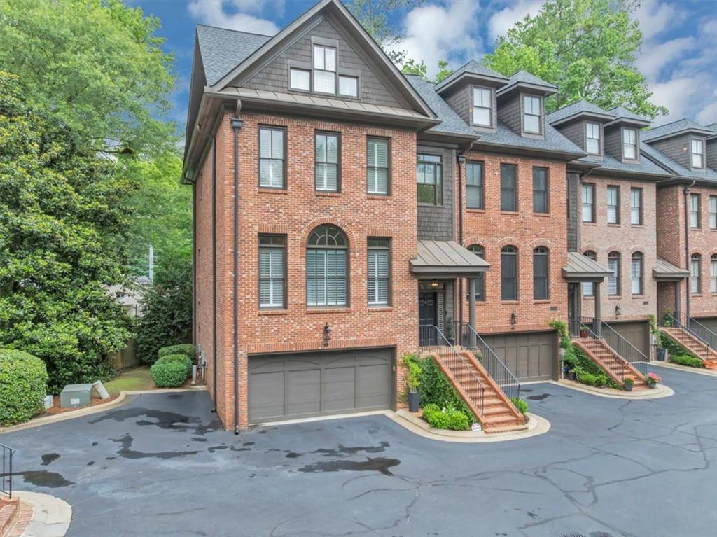 4222 Rickenbacker Drive NE 9