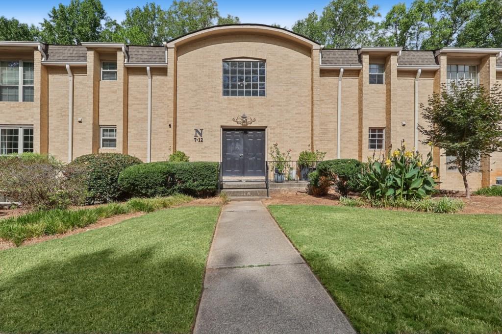 5400 Roswell Road NE N9