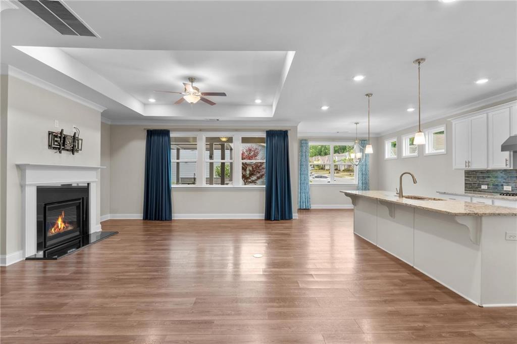 5202 Noble Oak Cove