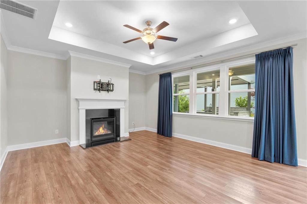 5202 Noble Oak Cove
