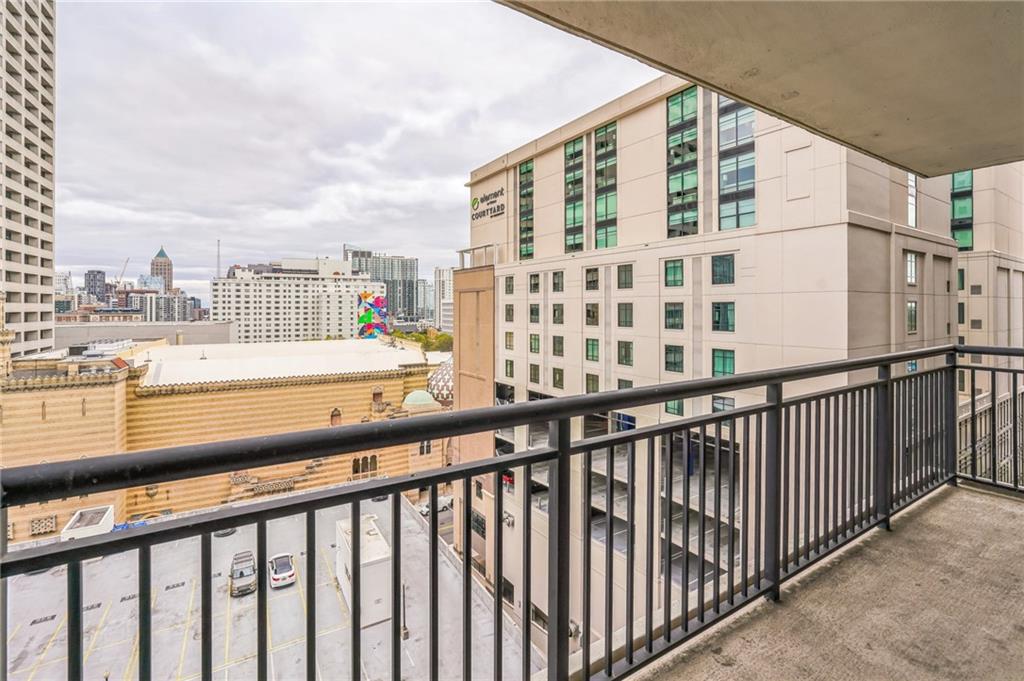620 Peachtree Street NE 1413