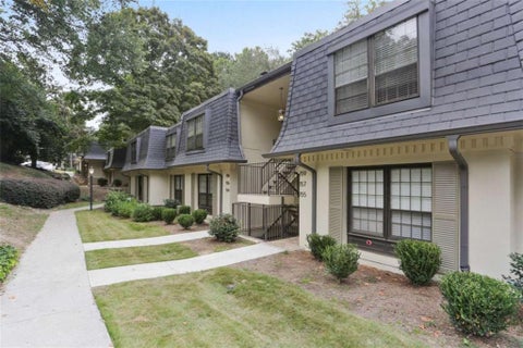 Condo For Sale - 158 Maribeau Square<br/> Atlanta, GA 30327