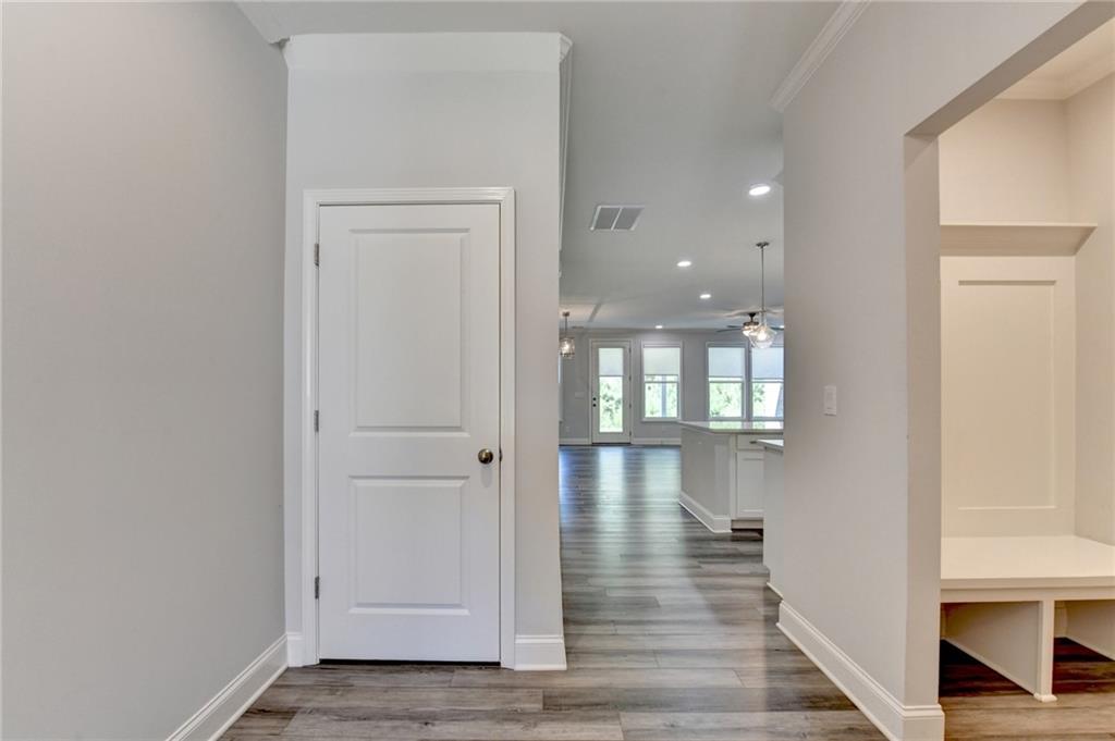 6215 MERRILL VIEW Lane