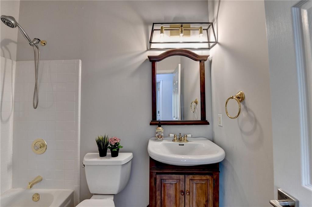 5915 Masters Club Drive, Suwanee, Georgia image 35