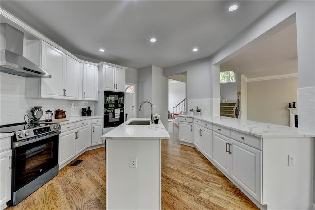 5915 Masters Club Drive, Suwanee, Georgia image 28