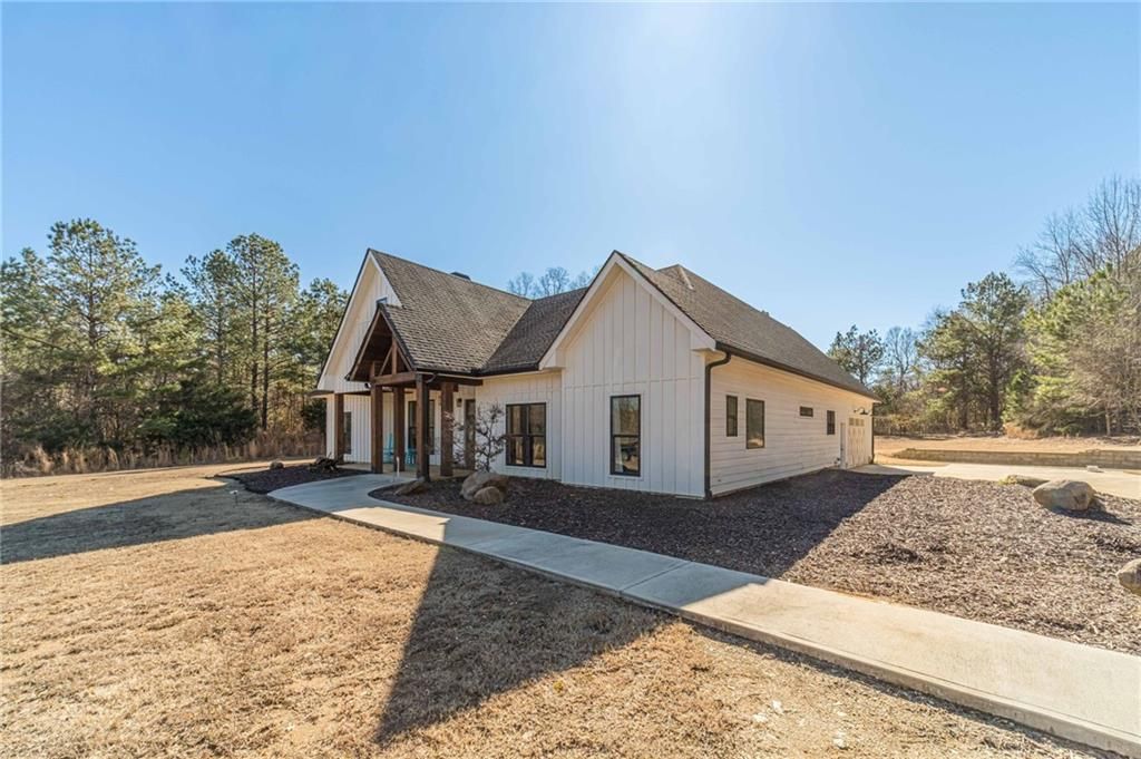 Photo of 5304 S Apple Valley Road, Jefferson, GA 30549 (MLS # 7705346)