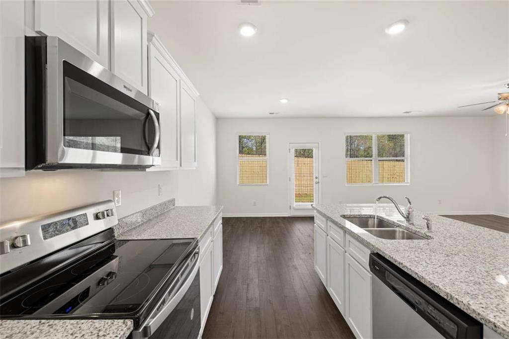 12100 Conrad Circle Cir, Hampton, Georgia image 6