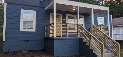 2861 Forrest Hills Drive SW Atlanta GA 30315